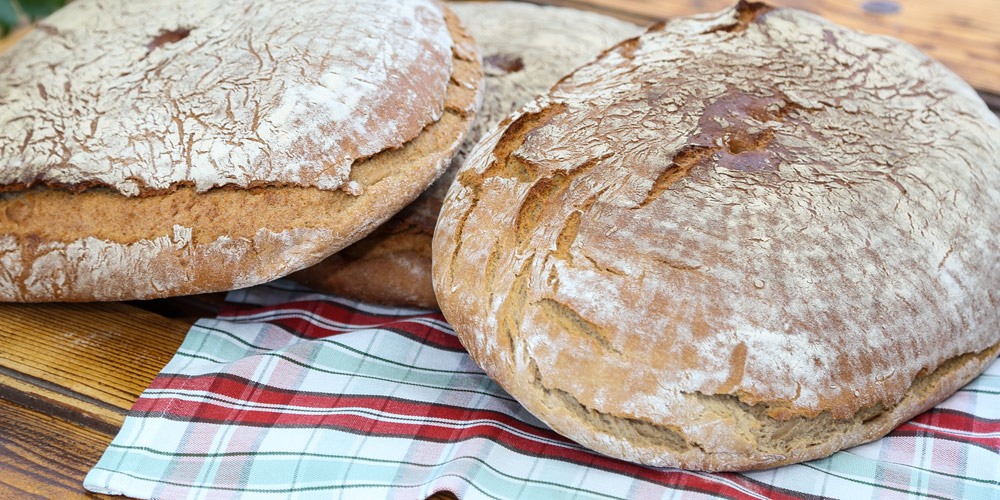 Buschenschank Haubesima - selbst gebackene Brot
